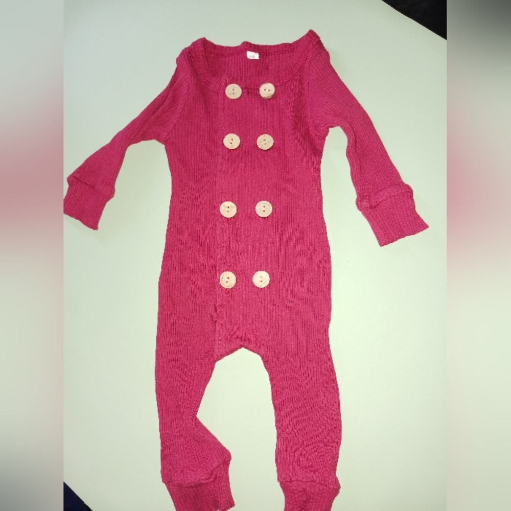Baby girl clothes. Newborn & Month